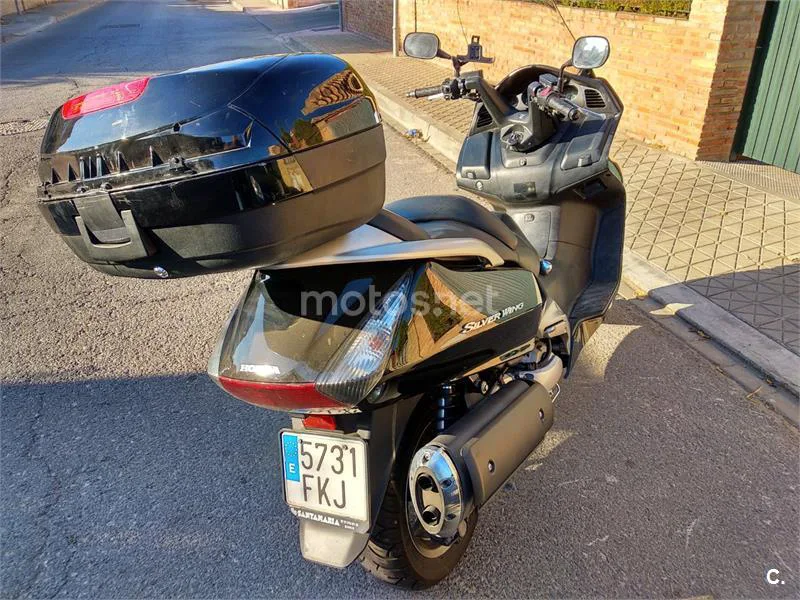 Honda Silver Wing 600 - Vista 4
