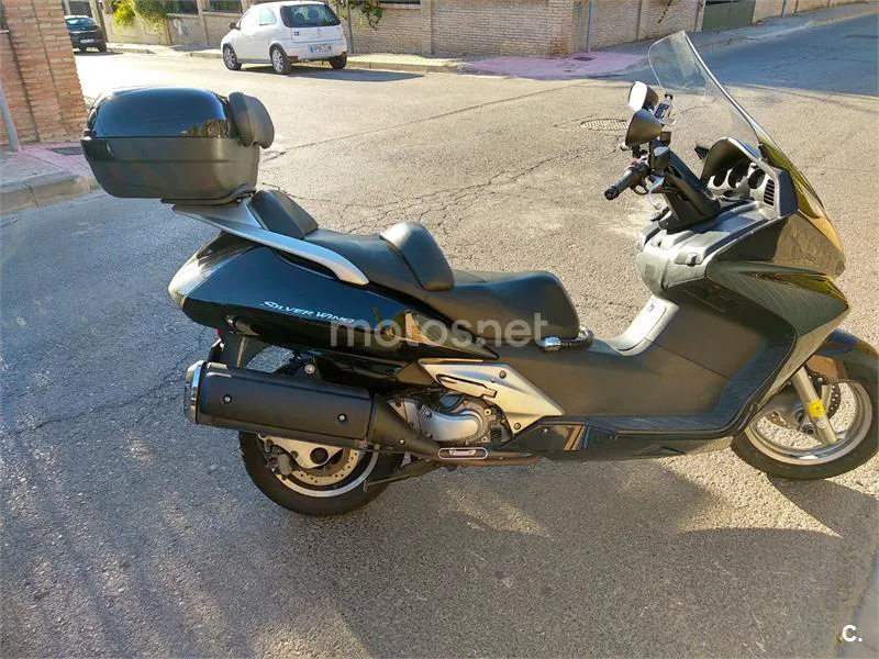 Honda Silver Wing 600 - Vista 5