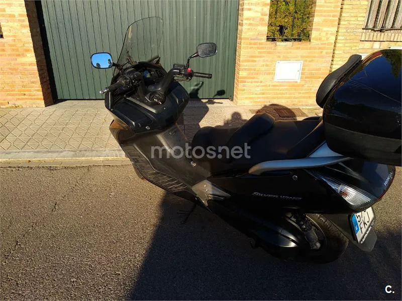 Honda Silver Wing 600 - Vista 9