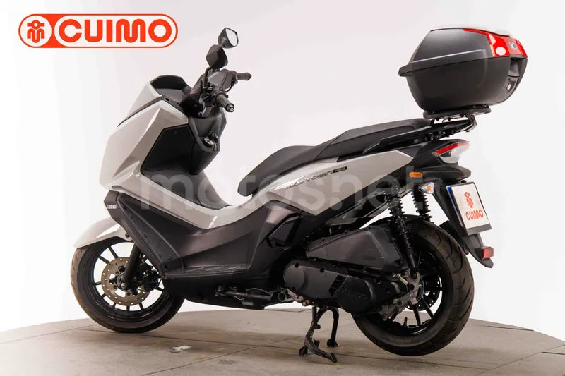 Kymco Sky Town 125 - Vista 6