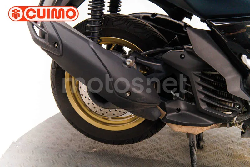 Yamaha XMAX 125 - Vista 15