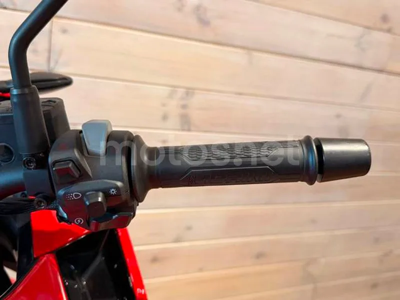 Moto Morini X-Cape - Vista 14