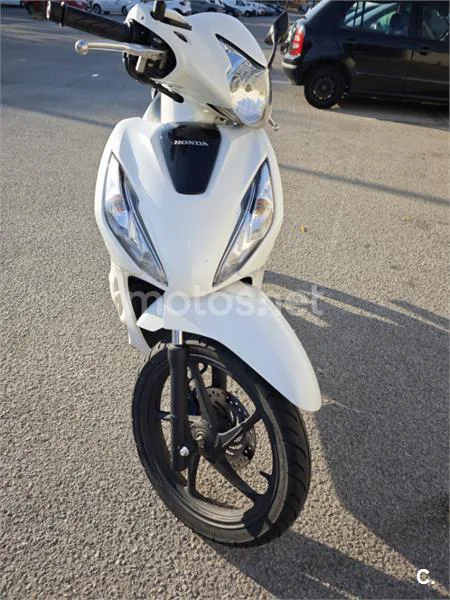 Honda Vision 110 1950 € 2022 Barcelona - 1
