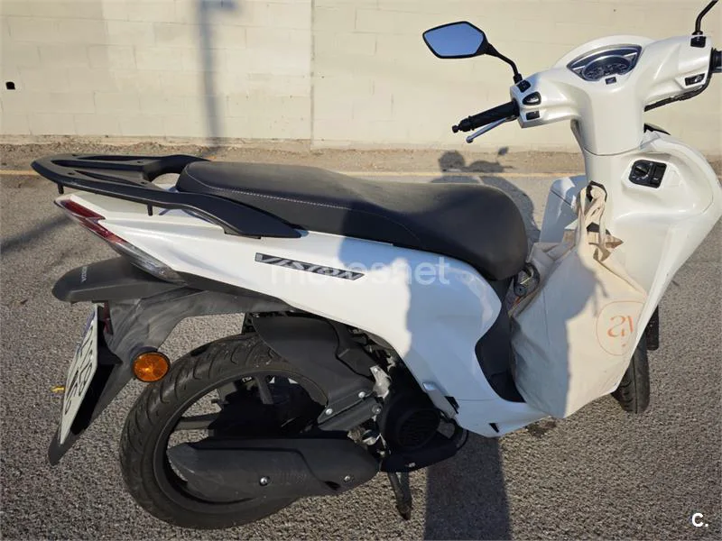 Honda Vision 110 - Vista 8