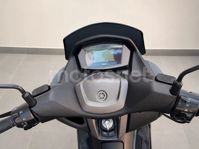 Yamaha NMAX - Vista 14