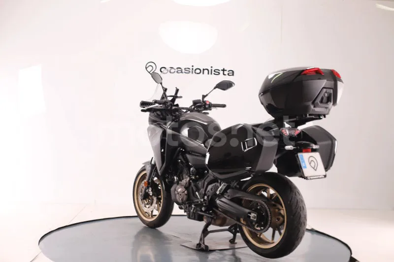 Yamaha Tracer 7 - Vista 4