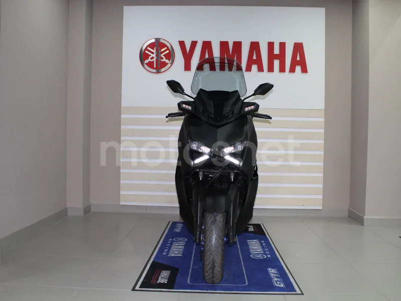 Yamaha XMAX 125 - Vista 3