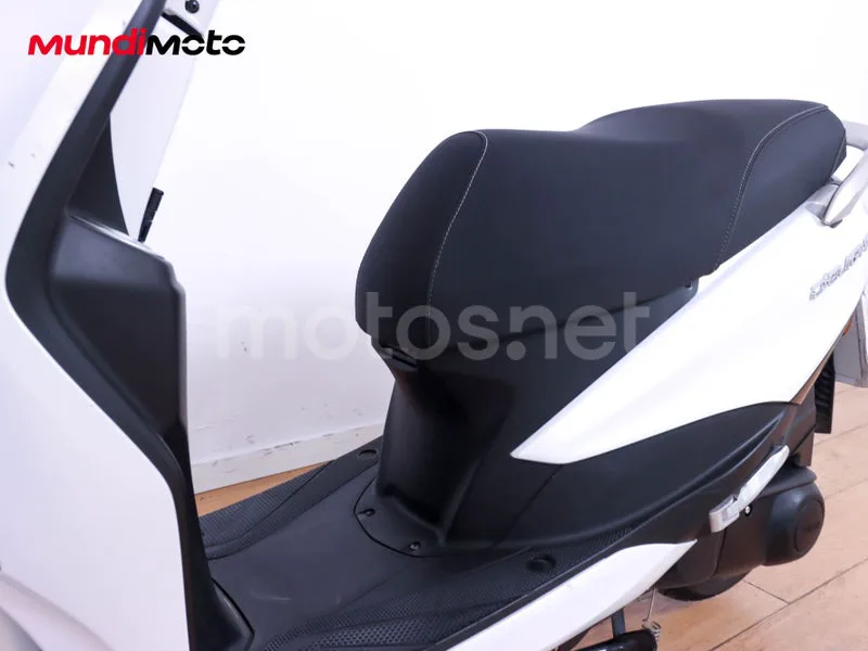 Yamaha D'elight - Vista 10