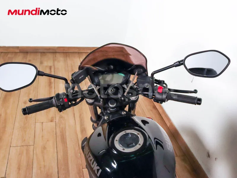 Suzuki SV650 - Vista 11