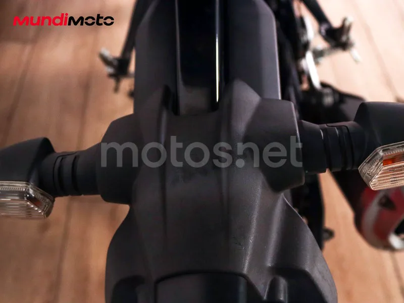 Yamaha MT-125 - Vista 18