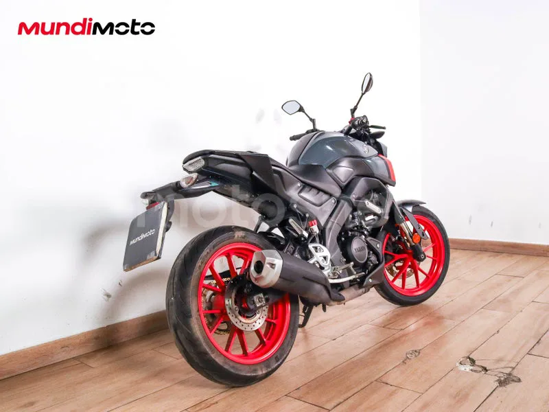 Yamaha MT-125 - Vista 3