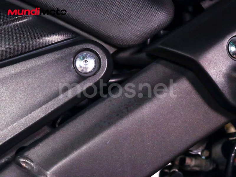 Yamaha MT-125 - Vista 43