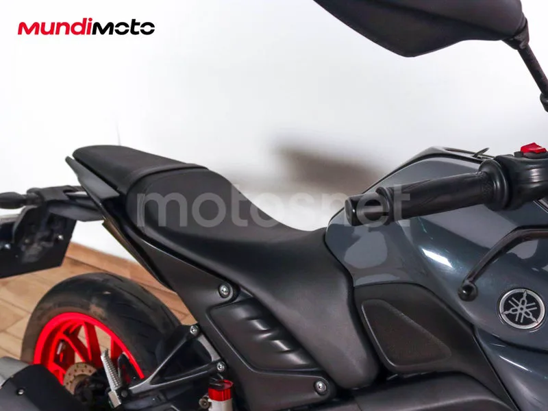 Yamaha MT-125 - Vista 49