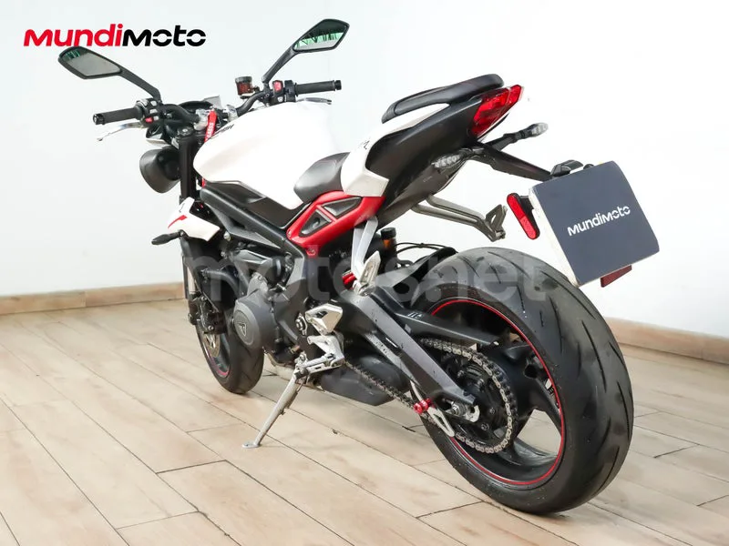 Triumph Street Triple - Vista 8
