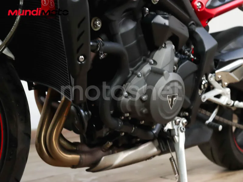 Triumph Street Triple - Vista 10