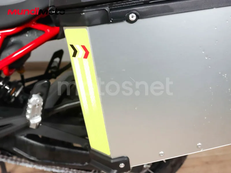 QJ Motor SRT 700 X - Vista 14