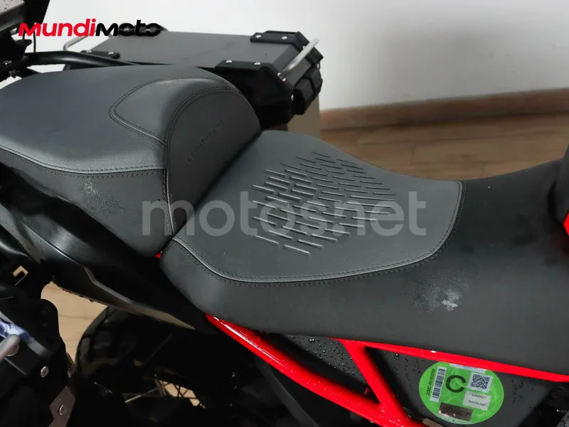 QJ Motor SRT 700 X - Vista 17