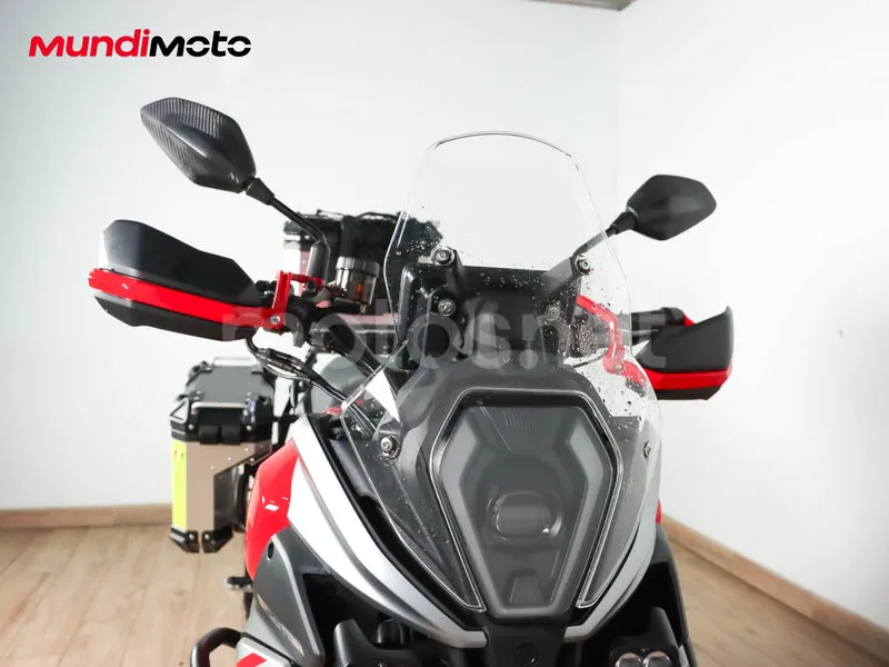 QJ Motor SRT 700 X - Vista 5