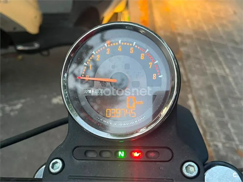 Harley-Davidson Iron 883 - Vista 6