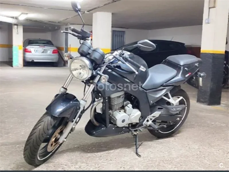 Daelim Roadwin 125 1200 € 2006 Toledo - 1