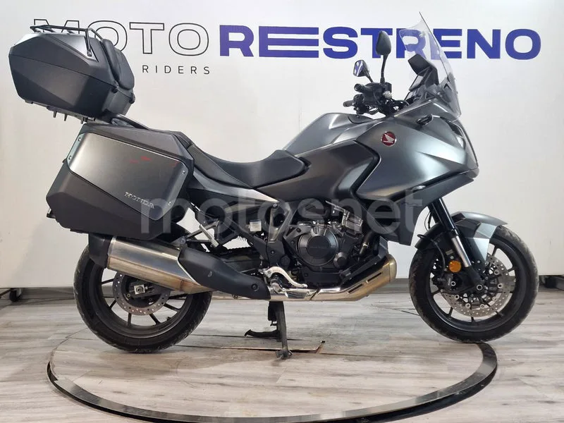 Honda NT1100 - Vista 6