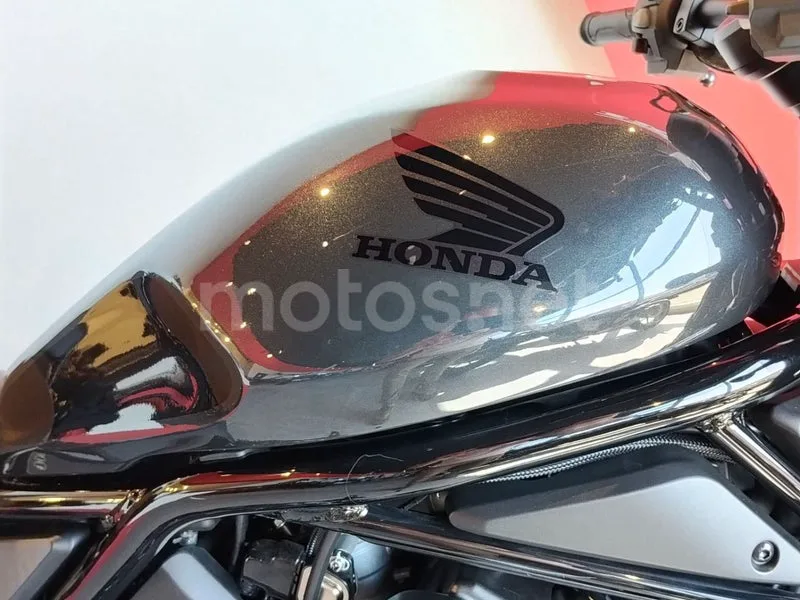 Honda Rebel 1100 - Vista 18