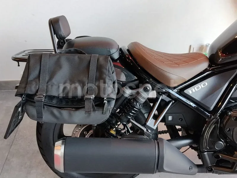 Honda Rebel 1100 - Vista 19