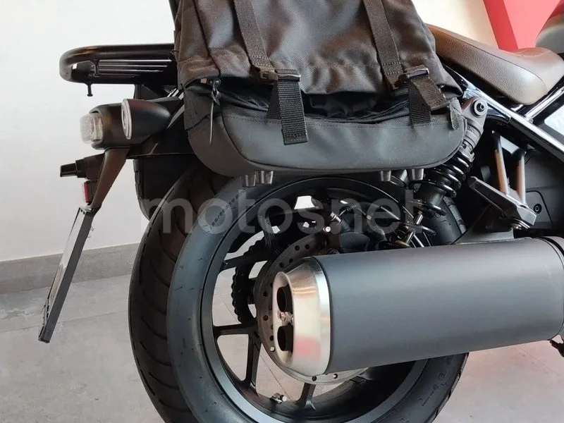 Honda Rebel 1100 - Vista 20