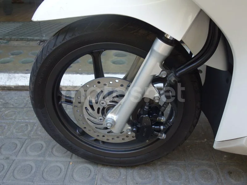 Honda Vision 110 - Vista 9