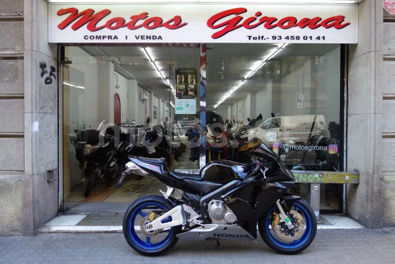 Honda CBR600RR 3790 € 2004 Barcelona - 1