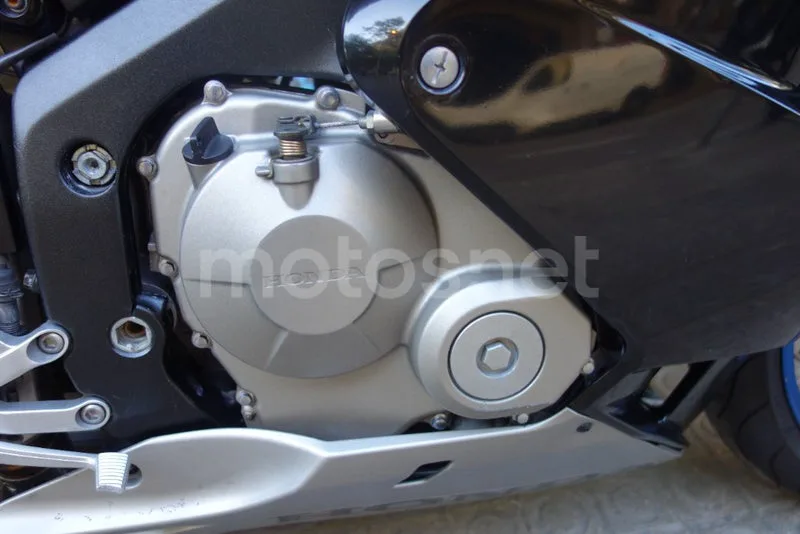Honda CBR600RR - Vista 16