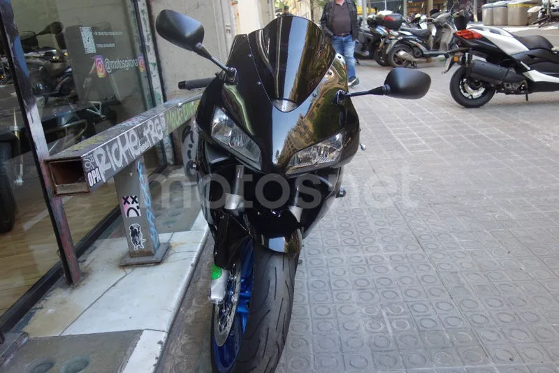 Honda CBR600RR - Vista 7