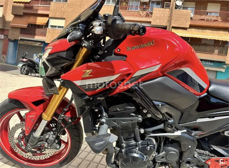 Kawasaki Z900 - Vista 4