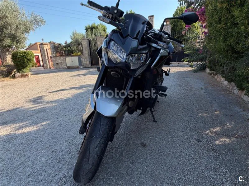 Kawasaki Z900 - Vista 6