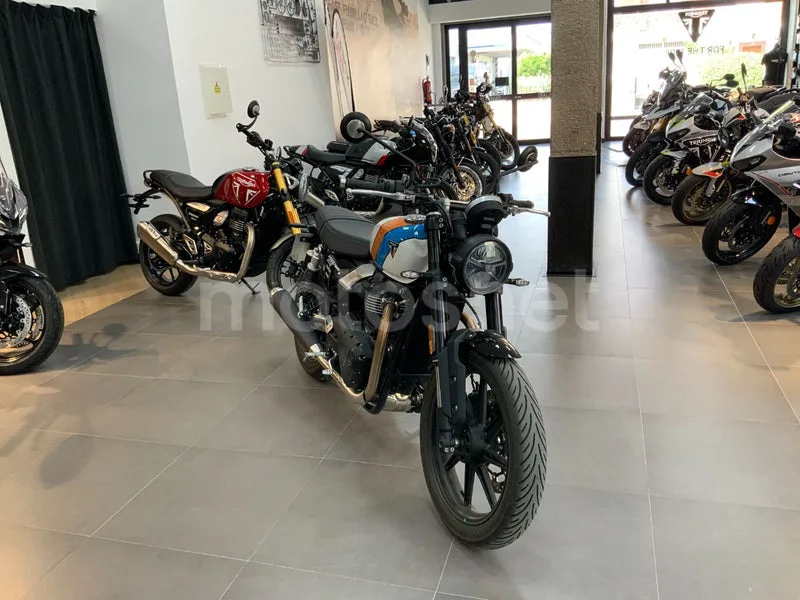 Triumph Speed Twin 900 - Vista 5