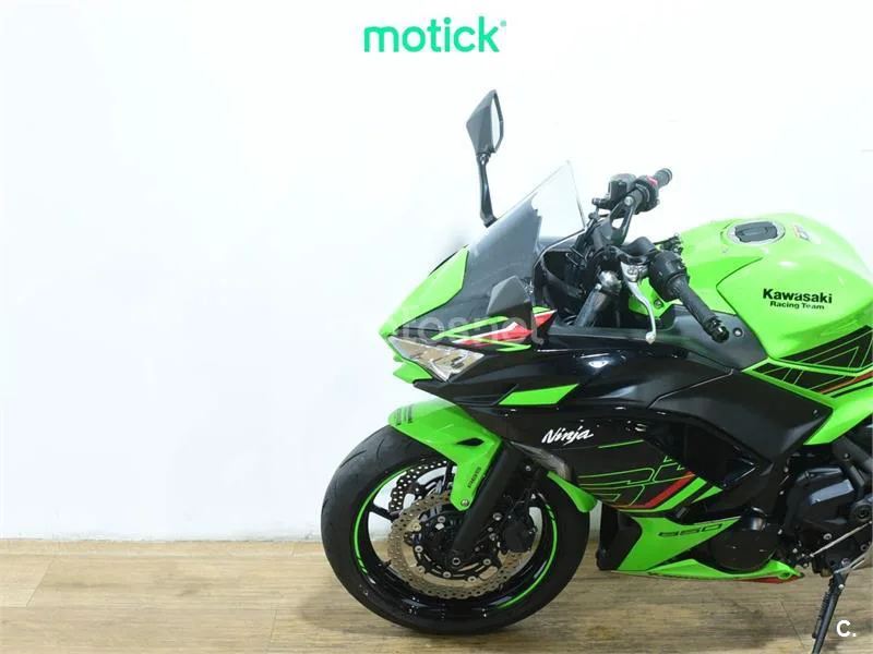 Kawasaki Ninja 650 - Vista 8