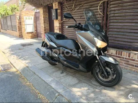 Yamaha XMAX 400 2100 € 2015 Madrid - 1