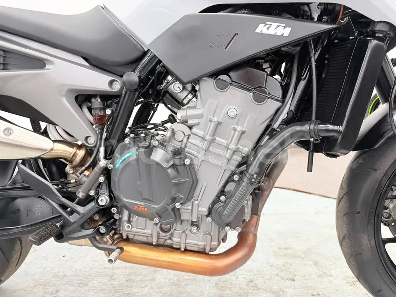 KTM 790 Adventure - Vista 13