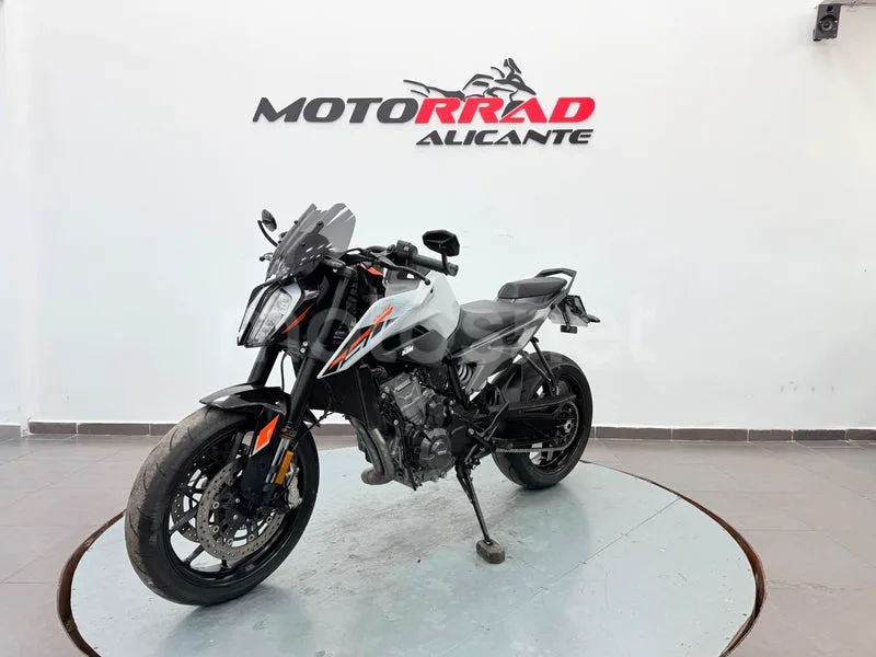 KTM 790 Adventure - Vista 6