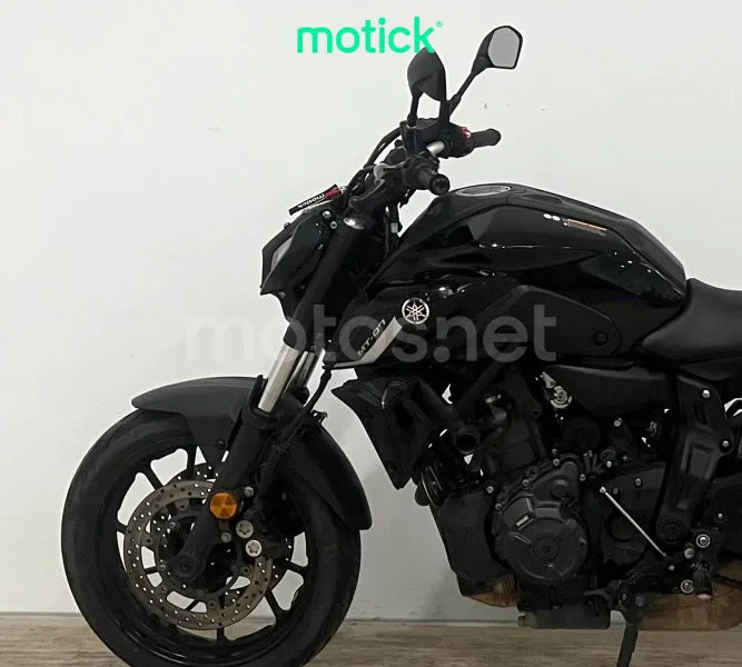 Yamaha MT-07 - Vista 7