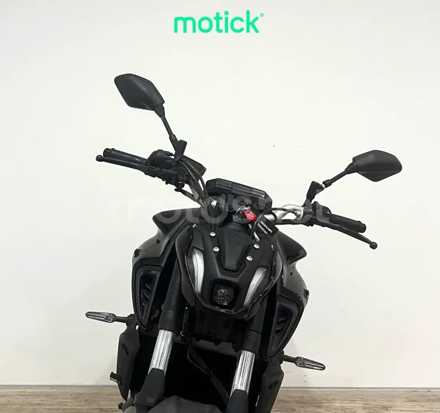 Yamaha MT-07 - Vista 9