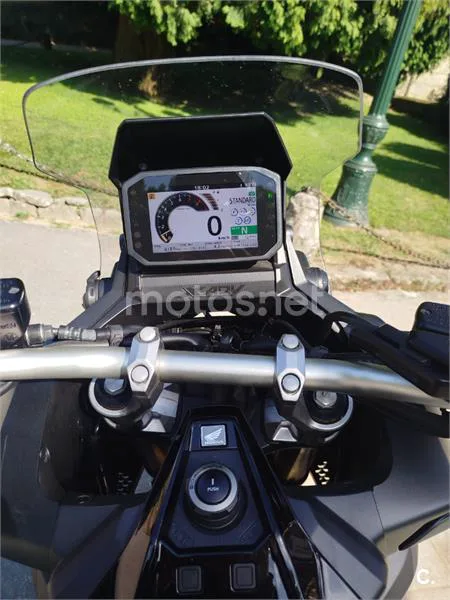 Honda X-ADV - Vista 4