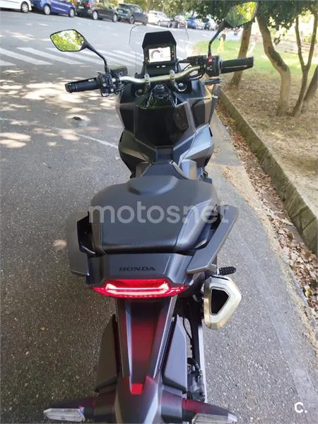 Honda X-ADV - Vista 7