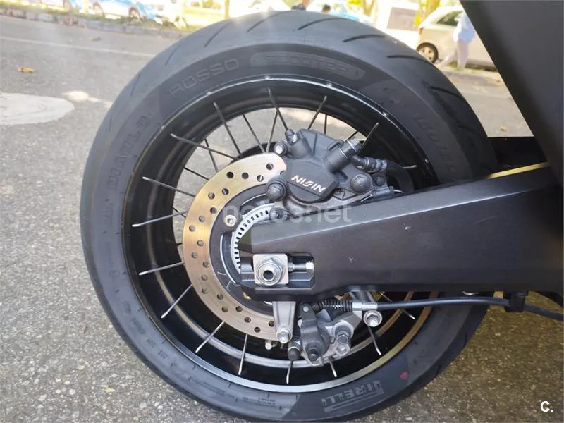 Honda X-ADV - Vista 8