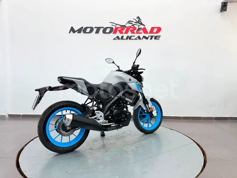 Yamaha MT-125 - Vista 3