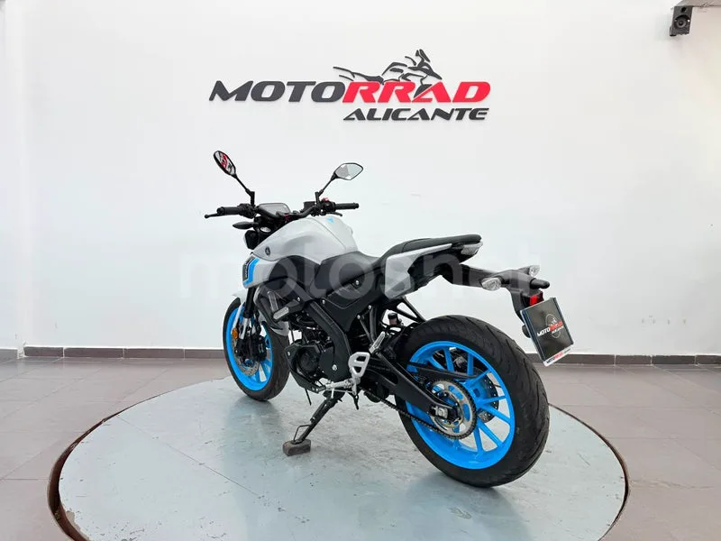 Yamaha MT-125 - Vista 5