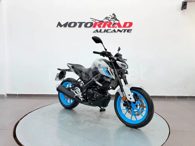 Yamaha MT-125 - Vista 8