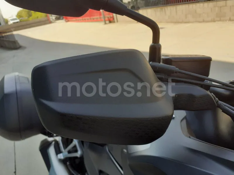 Honda CB500X - Vista 16