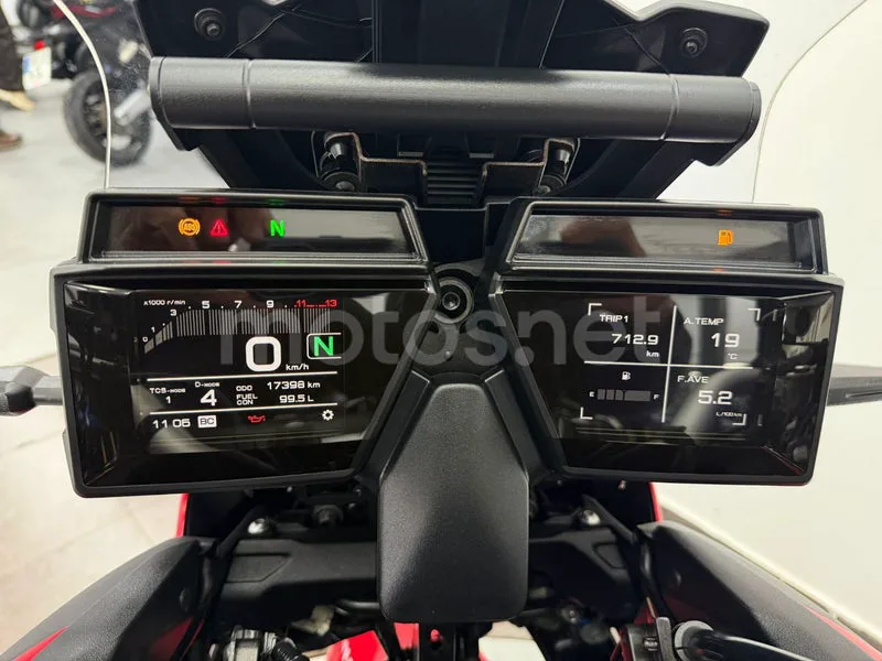 Yamaha Tracer 9 - Vista 13