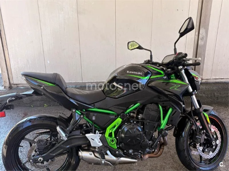 Kawasaki Z650 - Vista 3